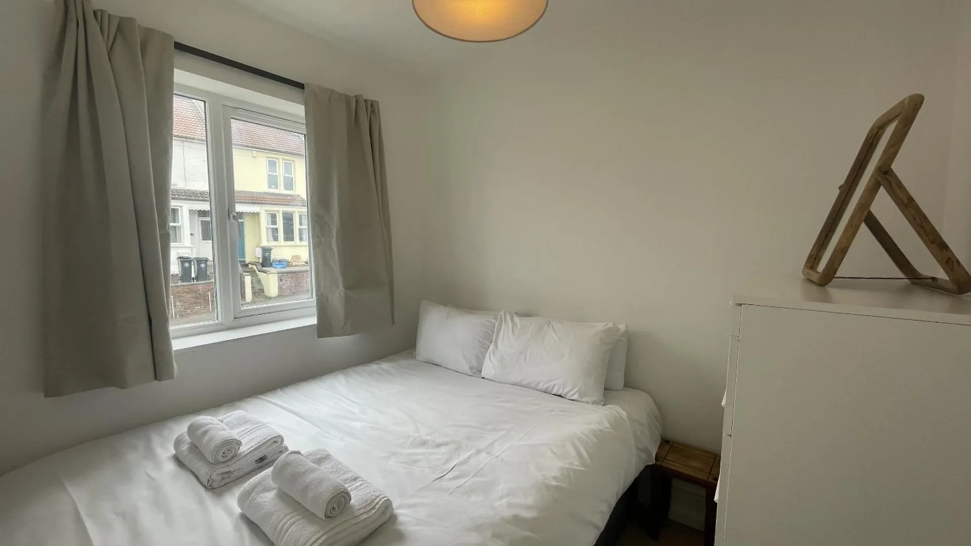 Refined Comfort In The Heart Of Bedminster Bristol Сasa de vacaciones