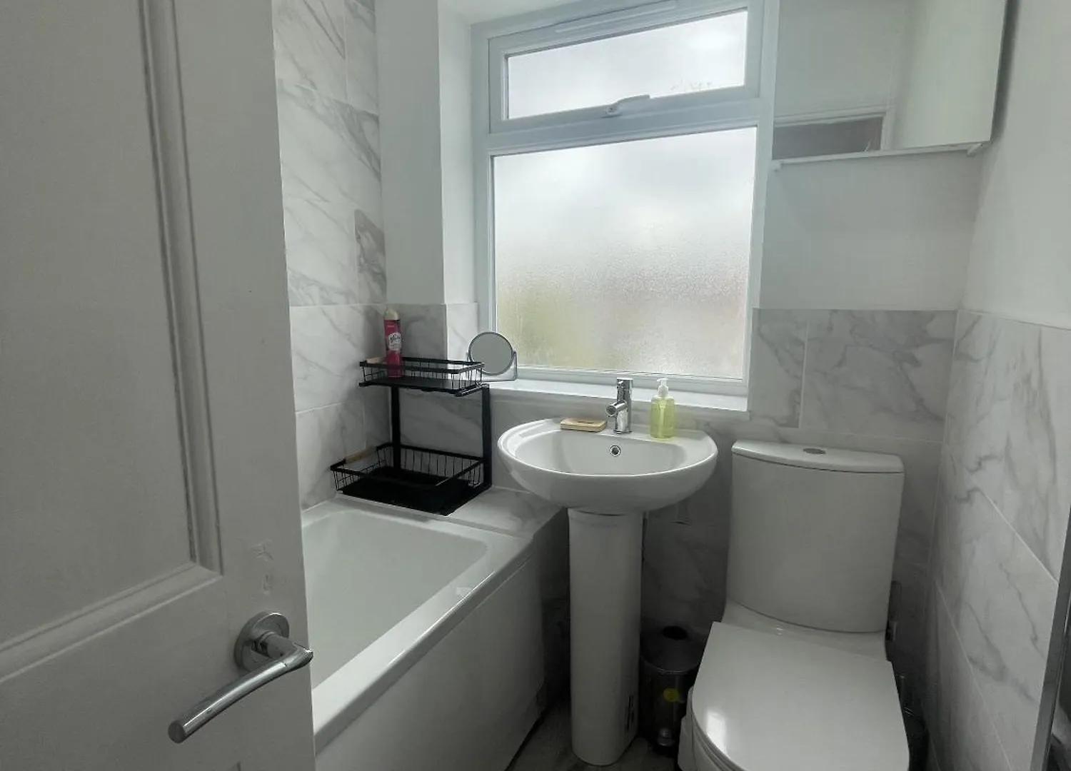 Refined Comfort In The Heart Of Bedminster Bristol Holiday home