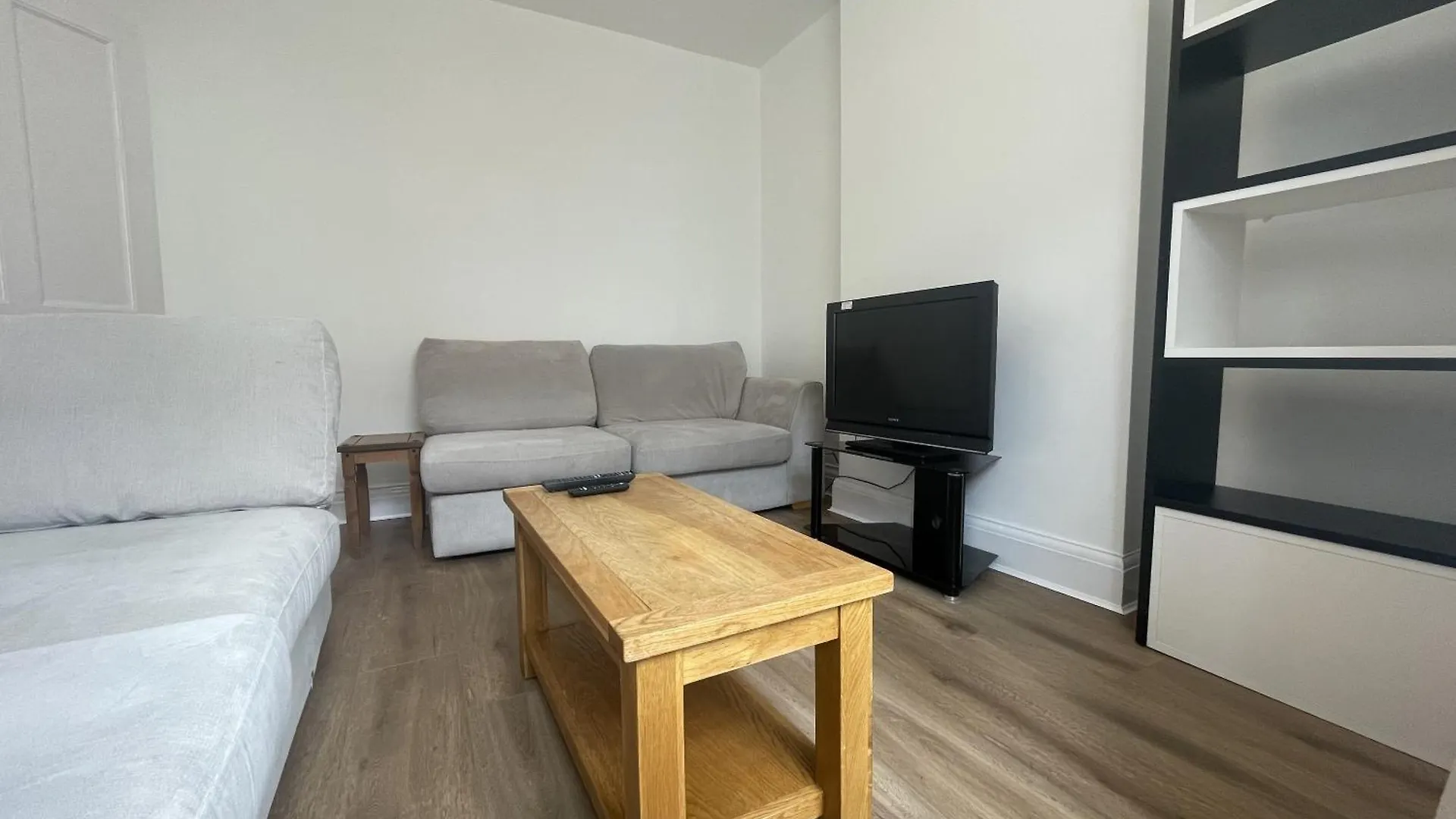 Refined Comfort In The Heart Of Bedminster Bristol United Kingdom