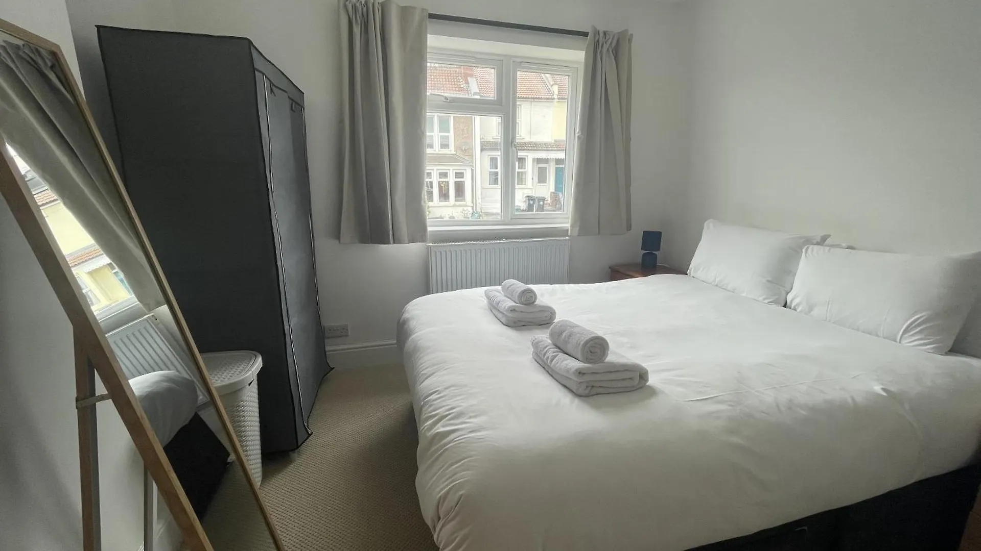 Refined Comfort In The Heart Of Bedminster Bristol 0*,